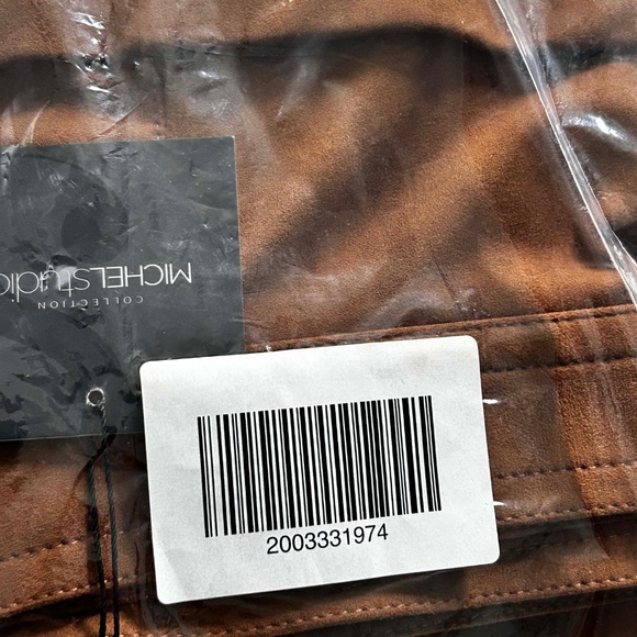 FAUX SUEDE SKIRT, TOFFEE, SIZE 24, BACK ZIPPER, FRONT POCKETS, FRONT SLIT, FEELS - Picture 4 of 10